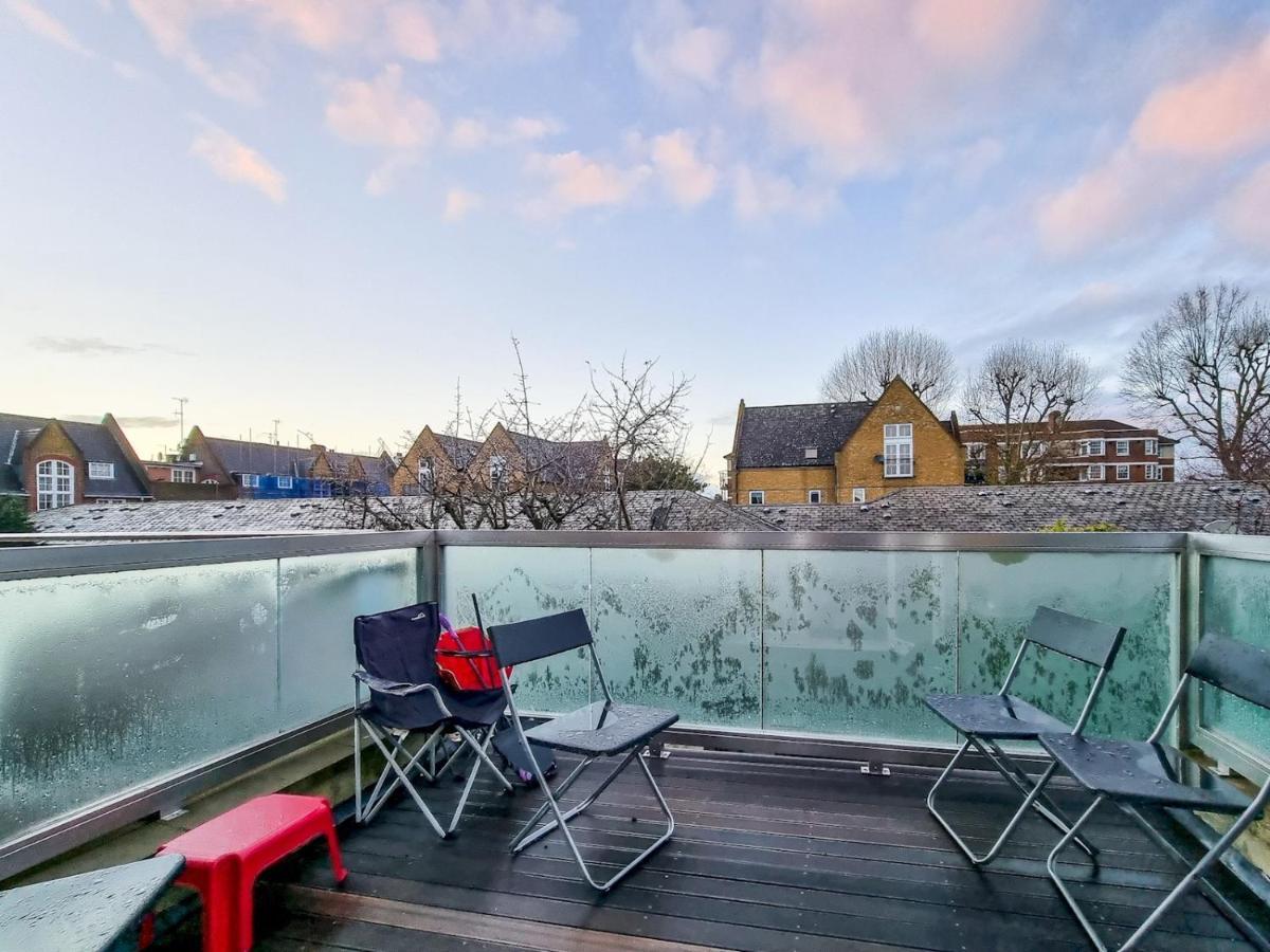 Pass The Keys Family Friendly 2 Bedroom Gem In Shepherd'S Bush 런던 외부 사진