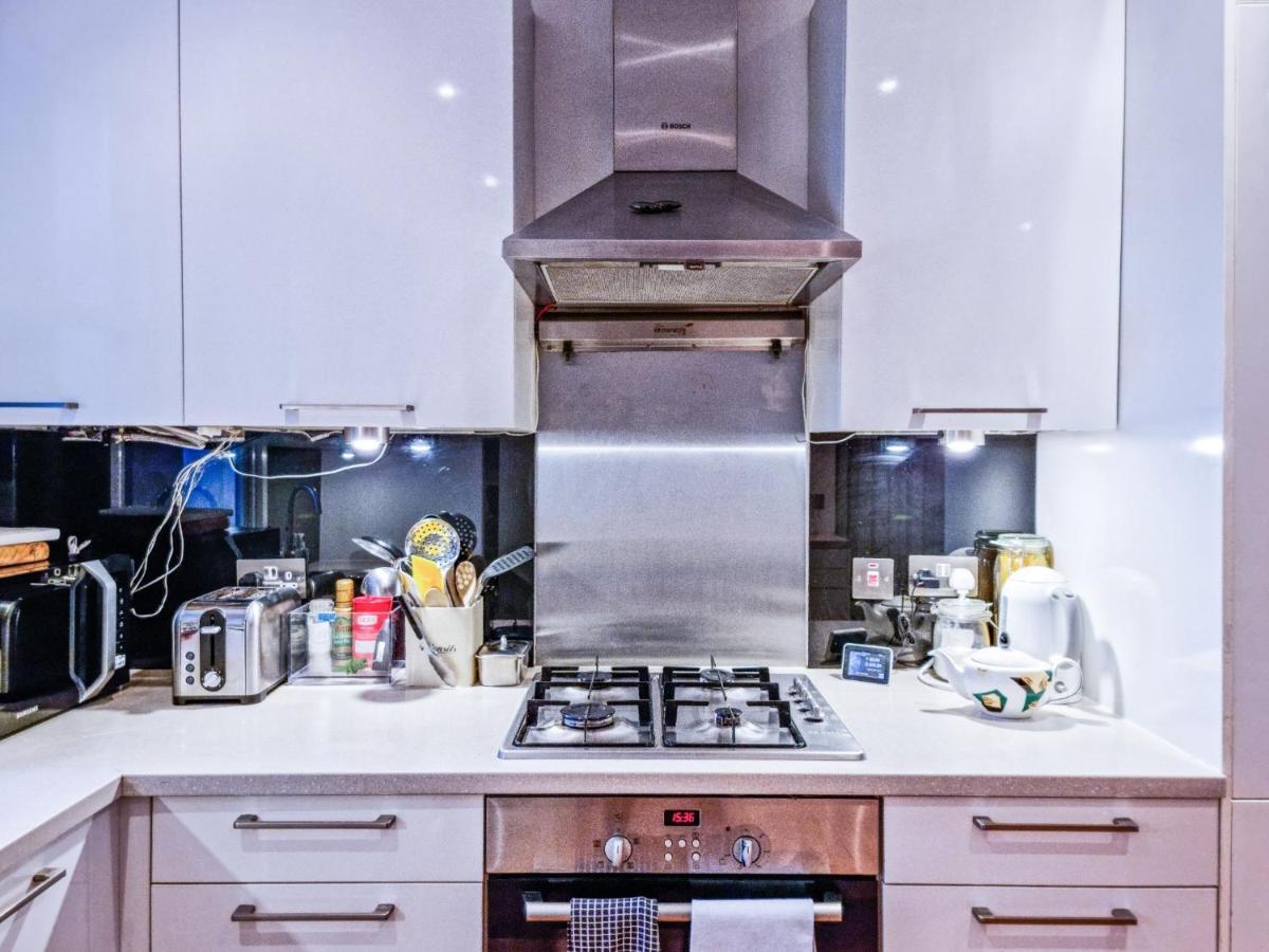 Pass The Keys Family Friendly 2 Bedroom Gem In Shepherd'S Bush 런던 외부 사진
